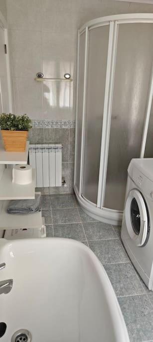 Kuma Rooms Vut5324As Gijón Eksteriør billede